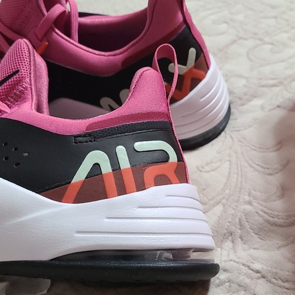 New Nike Air Max Bella TR 3 Sneaker - Picture 8 of 16